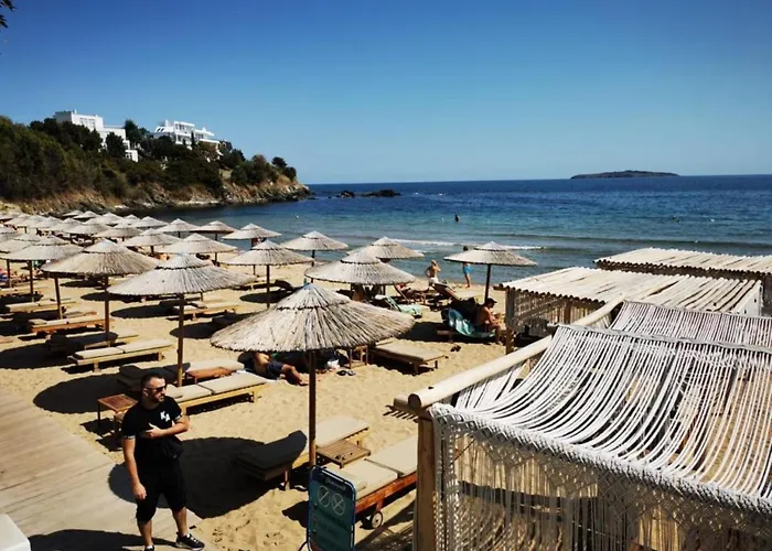 Flores Garden - Menada * Chernomorets