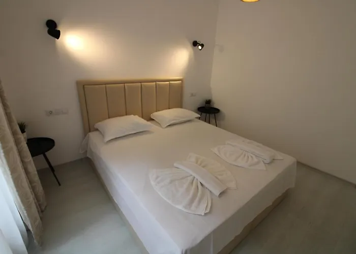 Flores Garden - Menada