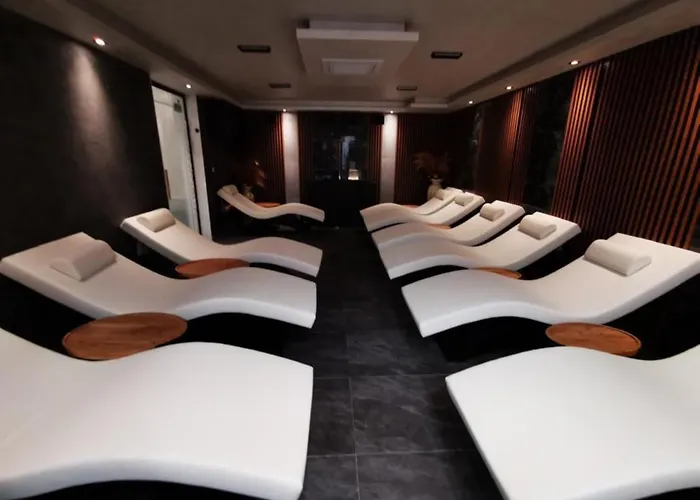 Daire Flores Garden - Menada Chernomorets